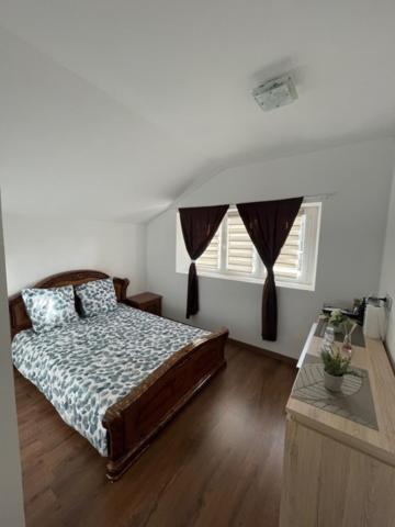 Studio Privee Vesoul -Wifi,Tv,Clim,Parking Gratuit Exterior foto